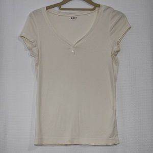 THREE DOT IVORY COLOR V-NECK CAP SLEEVES TEE